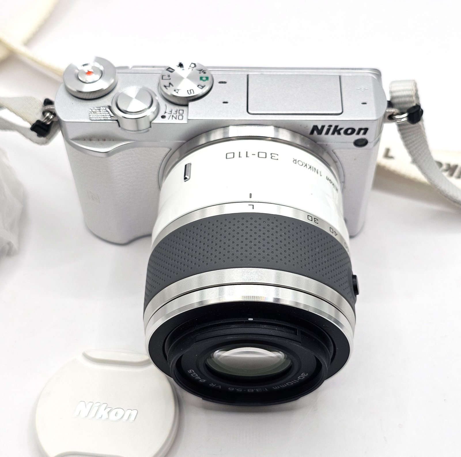 20250927_213143 Nikon J5, lente Nikkor 1 30-110, 20.8 mpx - Imagen 3