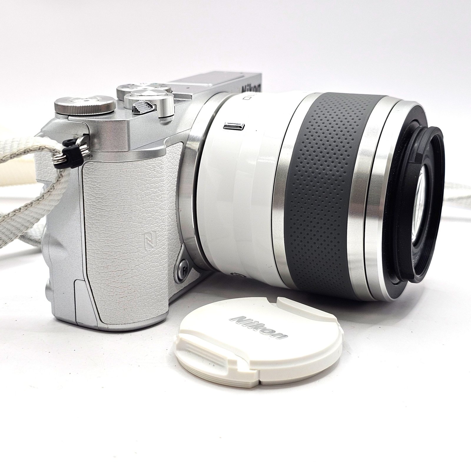 20250927_213236 Nikon J5, lente Nikkor 1 30-110, 20.8 mpx - Imagen 5