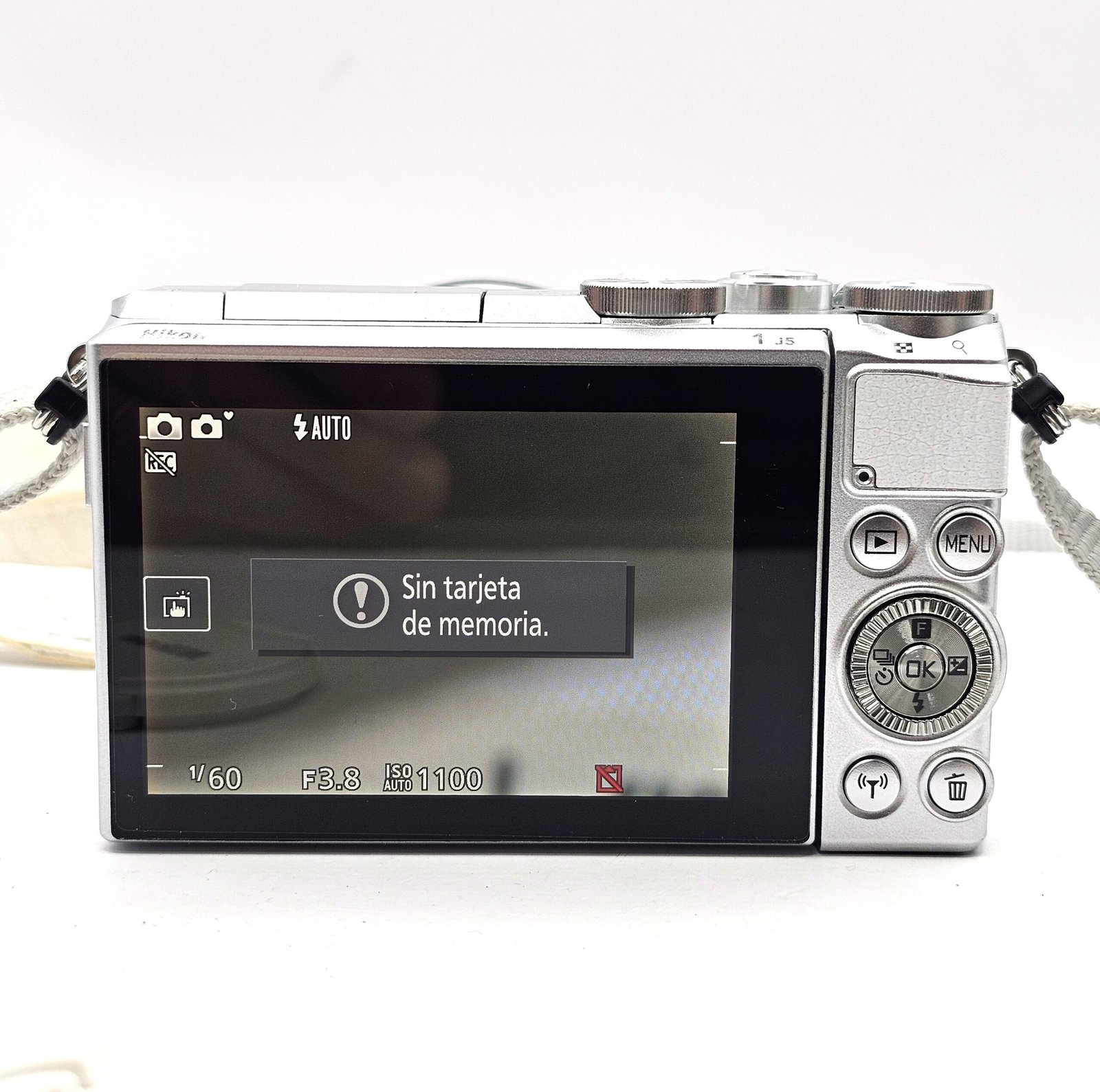 20250927_213301 Nikon J5, lente Nikkor 1 30-110, 20.8 mpx - Imagen 7